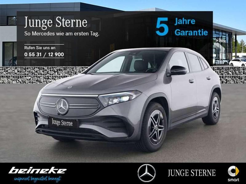 Grau Gebraucht 2023 Mercedes EQA300 AMG SUV | 36.850 € (Fairer Preis) - Bild 1/4