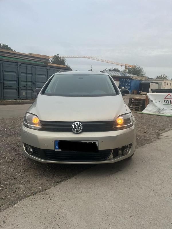 Gebraucht VW Golf VII 105 PS (77 kW) 2012 Silber Limousine