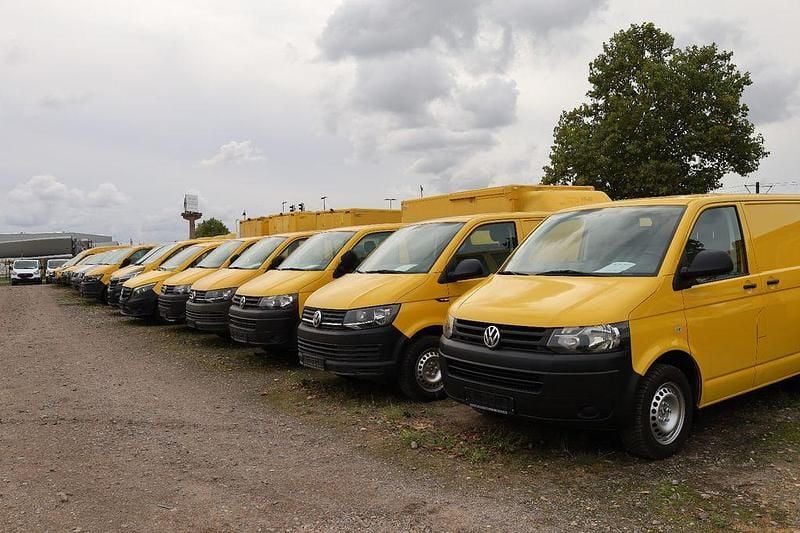 Gelb Gebraucht 2012 VW T5 Van | 15.113 € (Teuer) - Bild 1/4