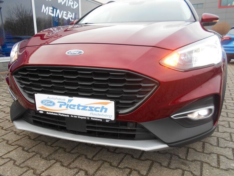 Gebraucht Ford Focus Active 150 PS (110 kW) 2020 Rot Limousine