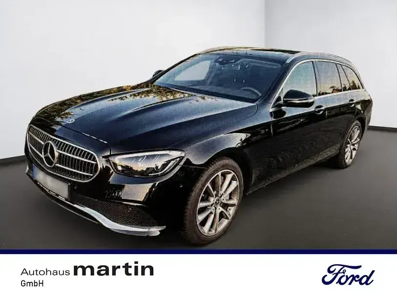 Gebraucht Mercedes E300 Avantgarde 306 PS (225 kW) 2023 Limousine