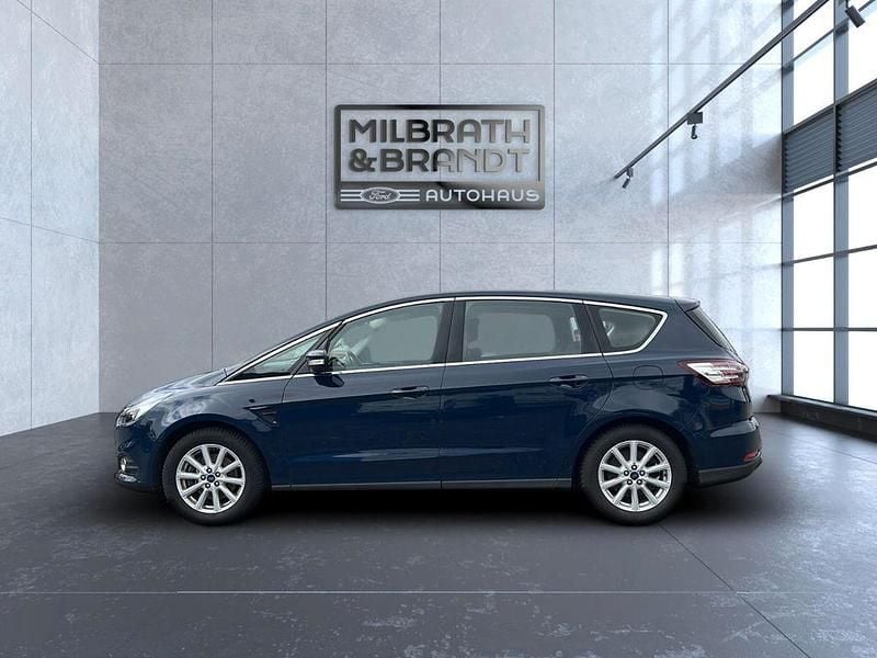 Gebraucht Ford S-MAX Titanium 179 PS (131 kW) 2016 Blau Van / Kleinbus