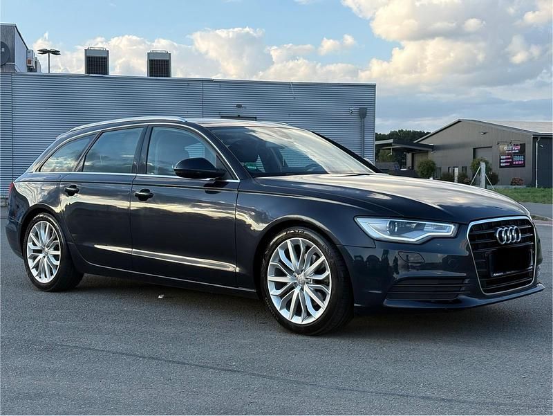 Gebraucht Audi A6 204 PS (150 kW) 2011 Andere farben Kombi