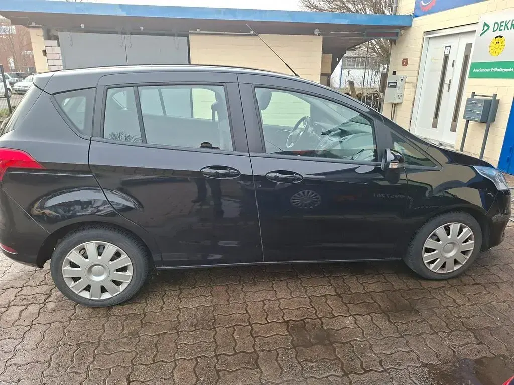 Używany Ford B-MAX Trend 101 KM (74 kW) 2014 Czarny Minivan