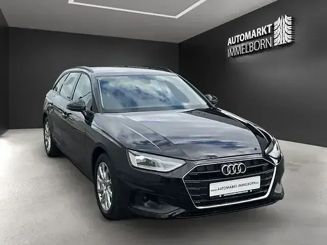 Gebraucht Audi A4 Basis 204 PS (150 kW) 2023 Schwarz Limousine