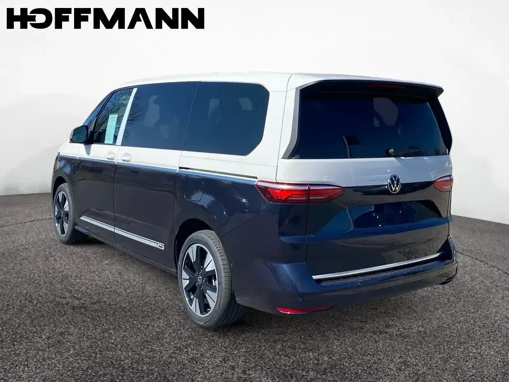 Neu VW Multivan Edition 150 PS (110 kW) 2026 Starlight blue metallic Van / Kleinbus