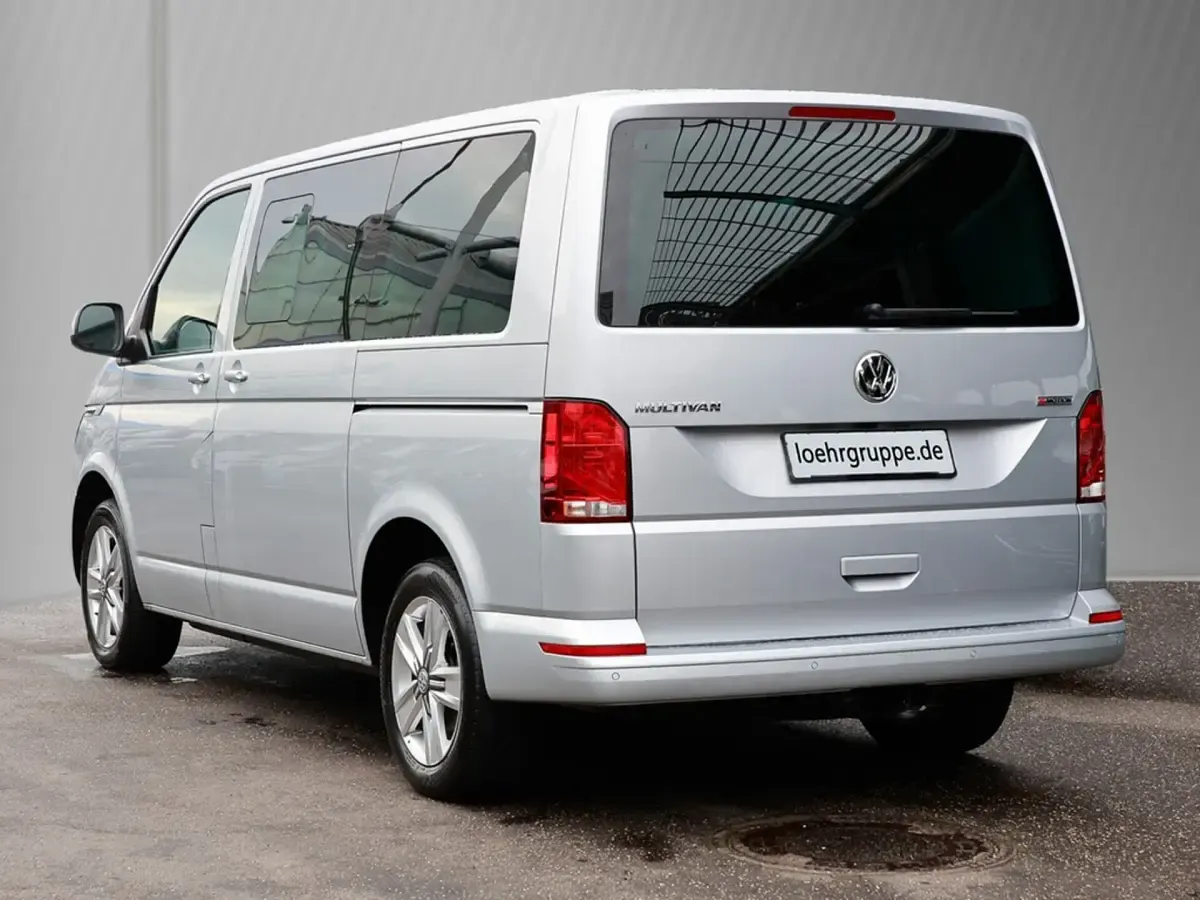Używany VW Multivan Comfortline 204 KM (150 kW) 2023 Minivan