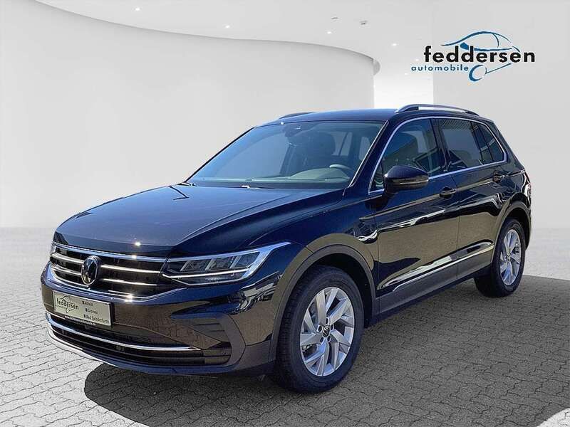 Gebraucht VW Tiguan Move 150 PS (110 kW) 2023 Deep black perleffekt (metallic) SUV