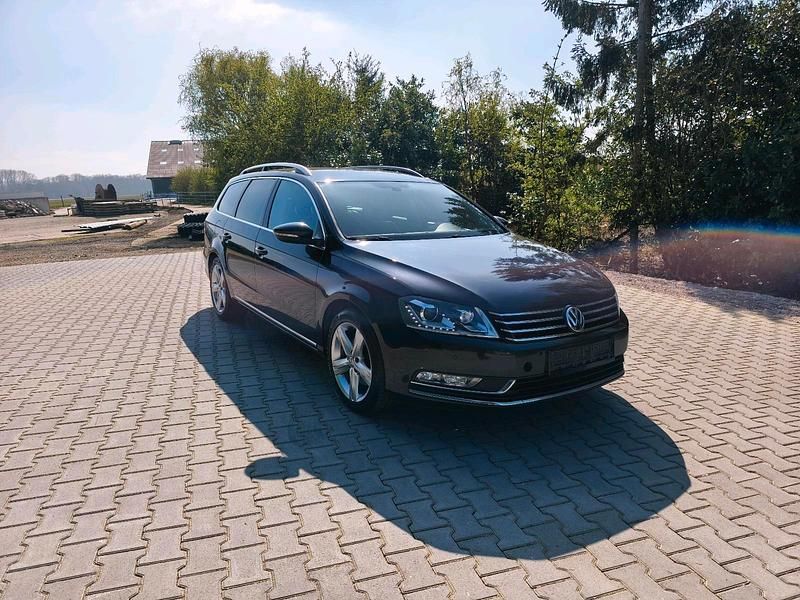 Gebraucht VW Passat Comfortline 177 PS (130 kW) 2014 Schwarz Kombi