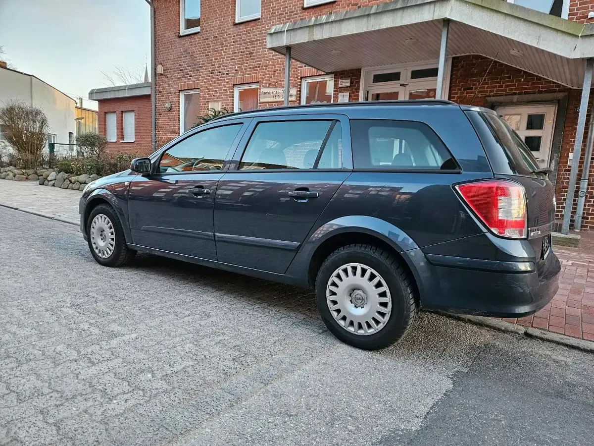 Usata Opel Astra 105 CV (77 kW) 2008 Grigio Station wagon