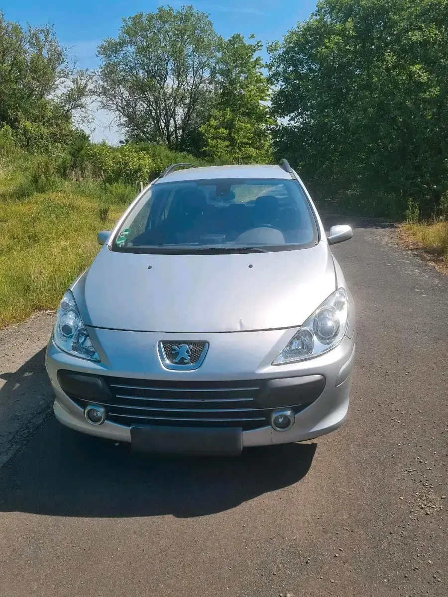 Gebraucht Peugeot 307 108 PS (79 kW) 2007 Silber Kombi