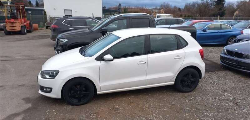Weiß Gebraucht 2011 VW Polo Comfortline Kleinwagen | 4.250 € (Guter Preis) - Bild 1/4