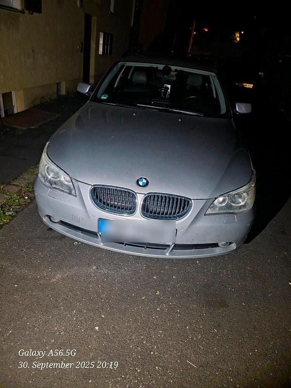 Silber Gebraucht 2004 BMW 525 Kombi | 1.800 € (Superpreis) - Bild 1/4