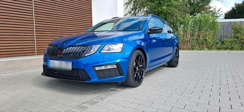 Blau Gebraucht 2020 Skoda Octavia RS Kombi | 27.850 € (Superpreis) - Bild 1/4