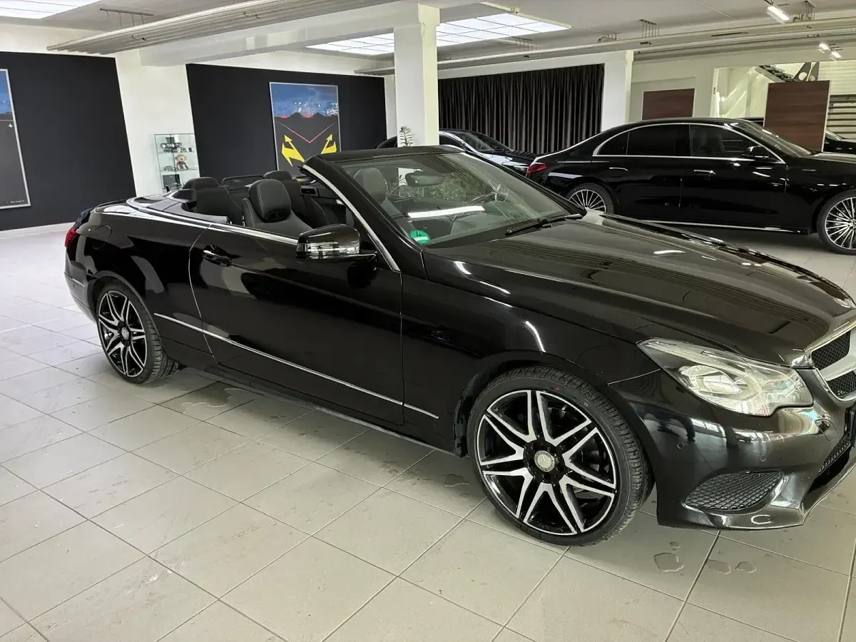 Gebraucht Mercedes E220 Sport Edition 170 PS (125 kW) 2016 Schwarz Cabrio
