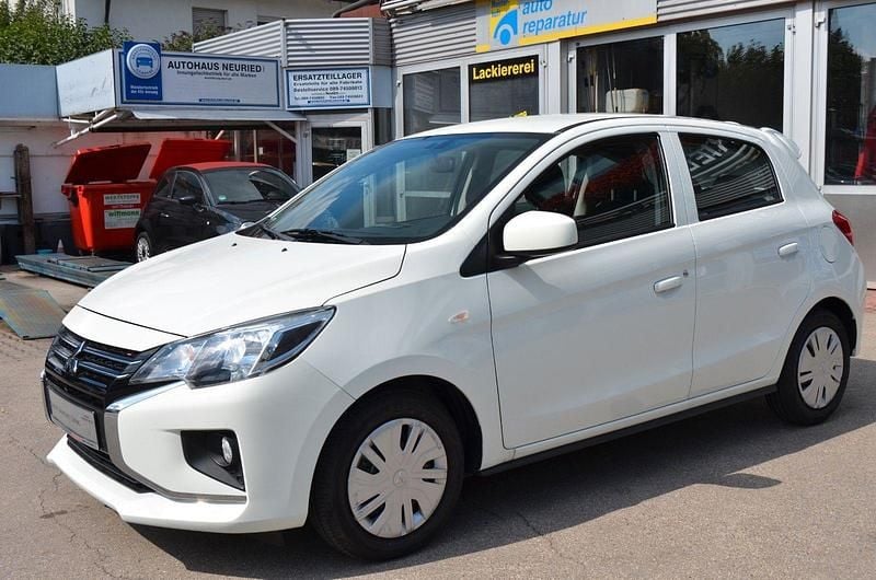 Weiß Gebraucht 2021 Mitsubishi Space Star Basis Kleinwagen | 9.390 € (Fairer Preis) - Bild 1/4