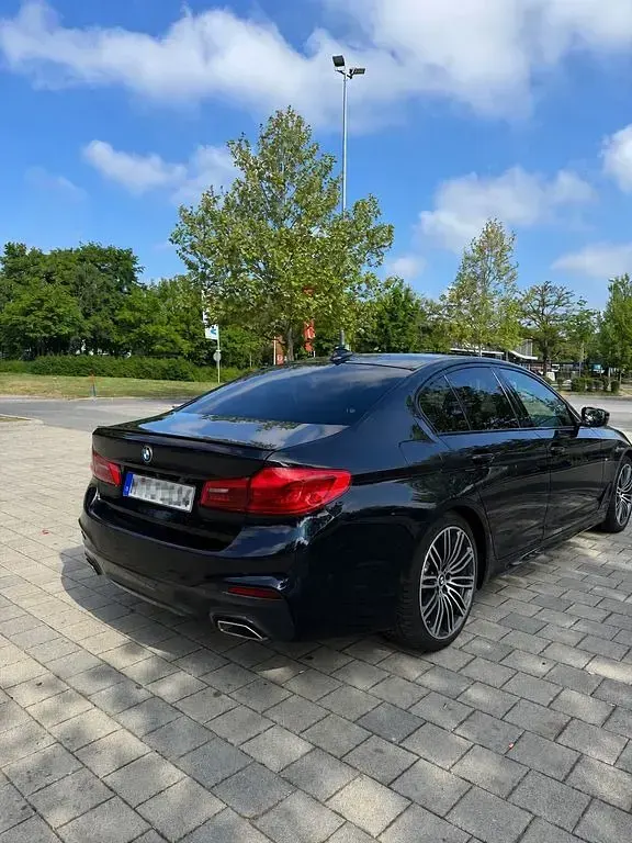 Gebraucht BMW 530 M Sport 252 PS (185 kW) 2018 Schwarz Limousine