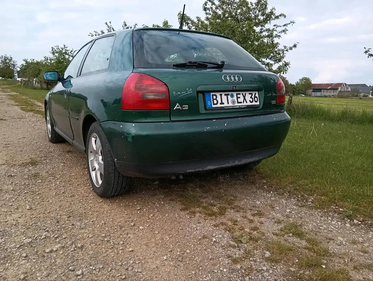 Używany Audi A3 105 KM (77 kW) 1997 Zielony Hatchback