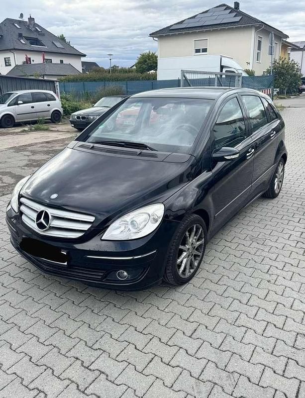Gebraucht 2005 Mercedes B200 Van / Kleinbus | 2.400 € (Fairer Preis) - Bild 1/4