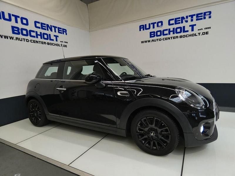 Second-hand Mini ONE 102 CP (75 kW) 2019 Negru Hatchback