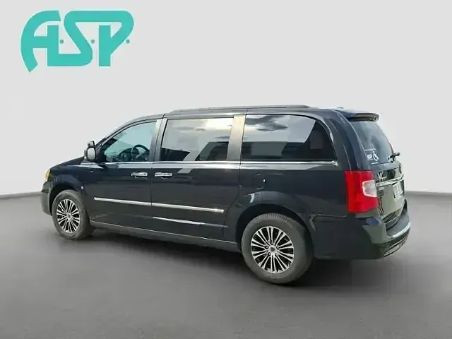 Gebraucht Chrysler Voyager 177 PS (130 kW) 2016 Schwarz Van / Kleinbus