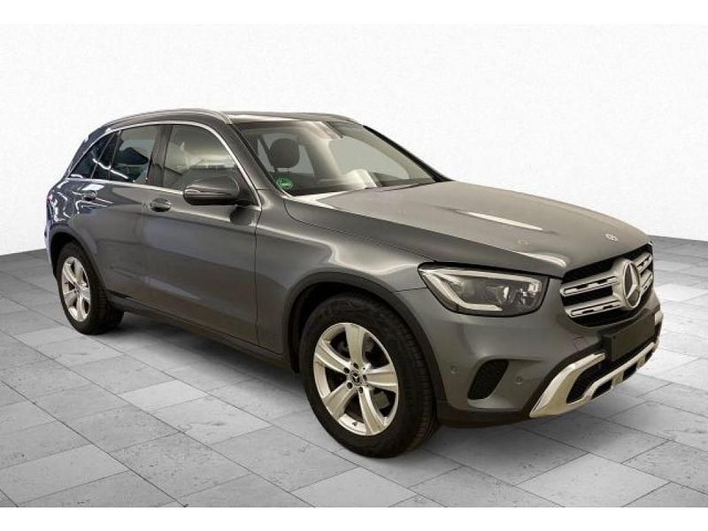 Grau Gebraucht 2021 Mercedes GLC220 Exclusive SUV | 35.450 € (Guter Preis) - Bild 1/3
