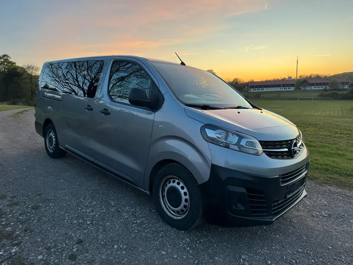 Gebraucht Opel Vivaro-e Combi 144 PS (105 kW) 2021 Grau Van / Kleinbus