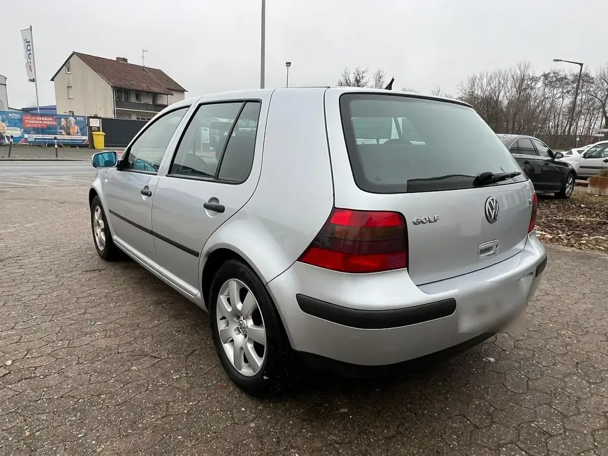 Gebraucht VW Golf IV 101 PS (74 kW) 2000 Silber Limousine