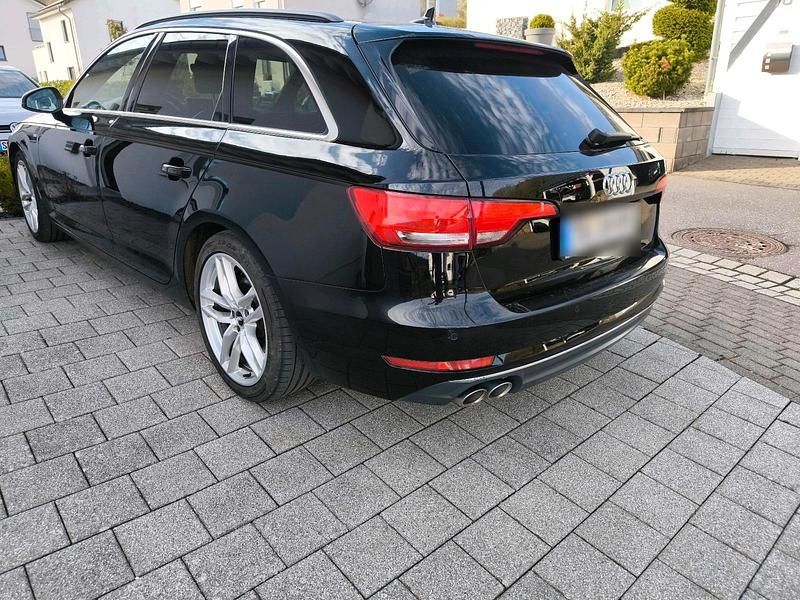 Gebraucht Audi A4 S-Line 190 PS (139 kW) 2017 Schwarz Kombi