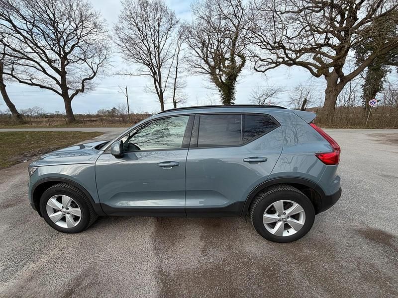 Gebraucht Volvo XC40 163 PS (119 kW) 2019 Grau SUV
