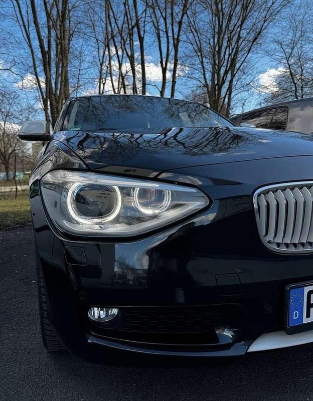 Gebraucht BMW 116 Urban Line 116 PS (85 kW) 2012 Schwarz Kleinwagen
