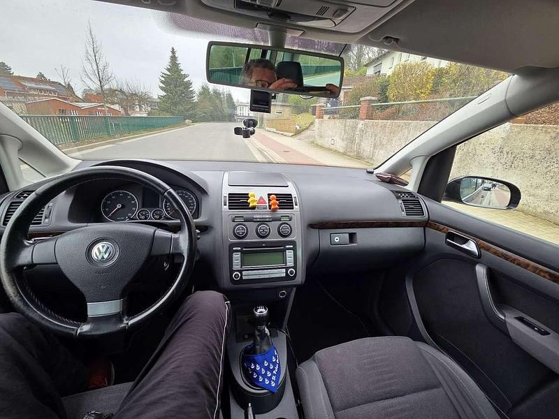 Gebraucht VW Touran Conceptline 140 PS (102 kW) 2007 Schwarz Van / Kleinbus