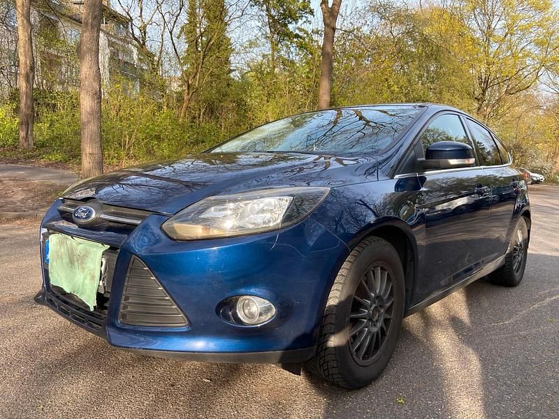 Gebraucht Ford Focus 150 PS (110 kW) 2011 Andere farben Limousine