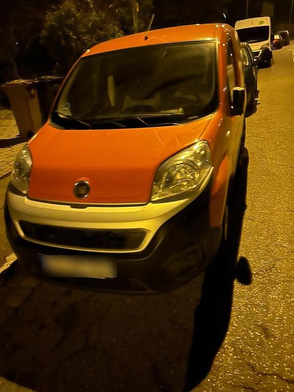 Orange Gebraucht 2019 Fiat Fiorino Van / Kleinbus | 4.999 € - Bild 1/4