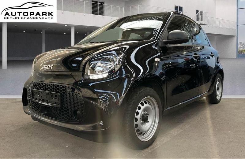 Schwarz Gebraucht 2022 Smart ForFour Electric Drive Limousine | 8.490 € (Guter Preis) - Bild 1/4