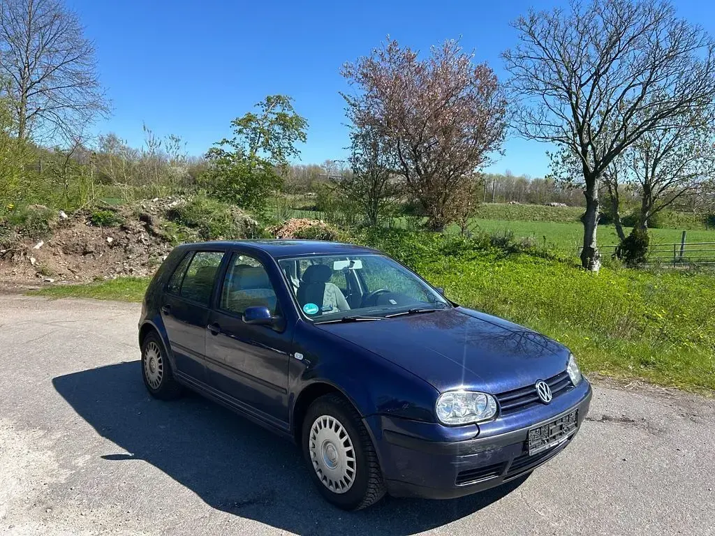 Gebraucht VW Golf IV 75 PS (55 kW) 2000 Blau Limousine