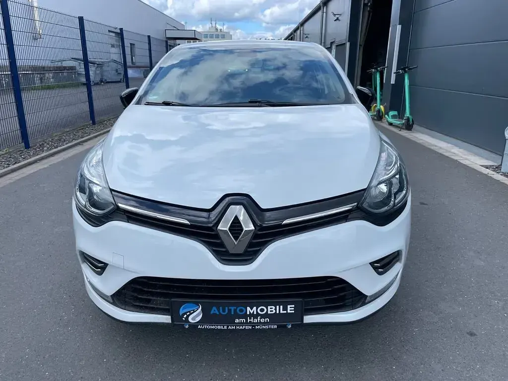 Gebraucht Renault Clio IV LIMITED 118 PS (86 kW) 2018 Weiß Limousine