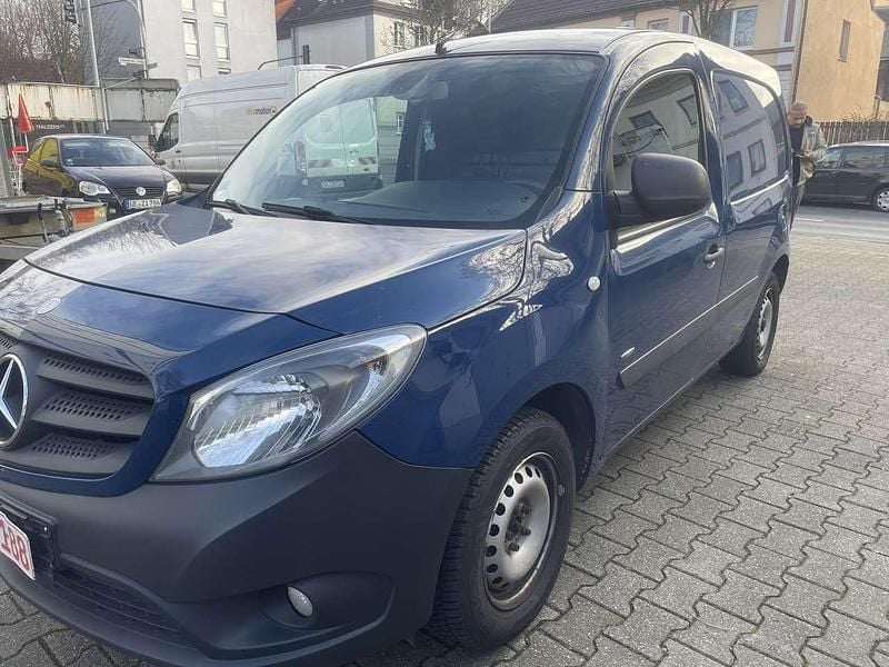 Gebraucht Mercedes Citan 109 90 PS (66 kW) 2017 Tintenblau Van / Kleinbus