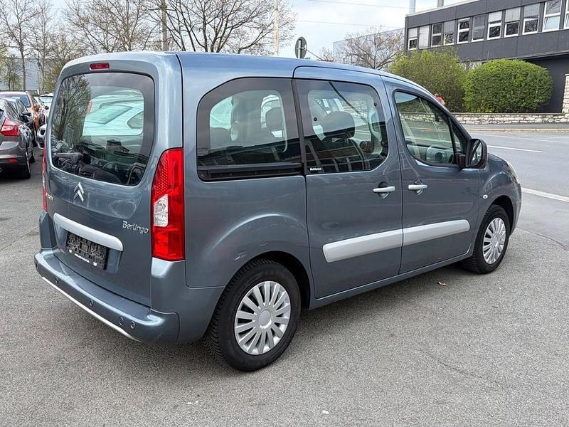 Gebraucht Citroën Berlingo SELECTION 98 PS (72 kW) 2011 Grau Van / Kleinbus