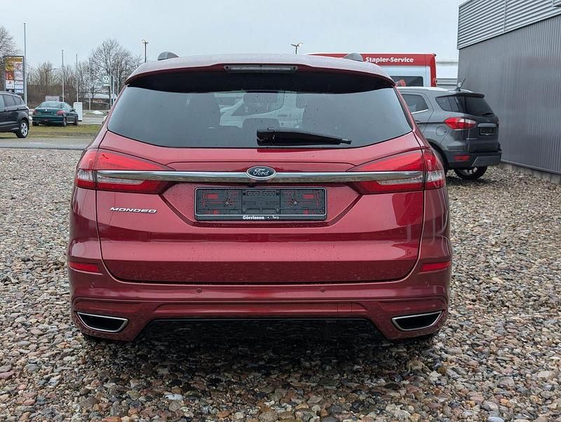 Gebraucht Ford Mondeo ST-Line 179 PS (131 kW) 2018 Rot Limousine