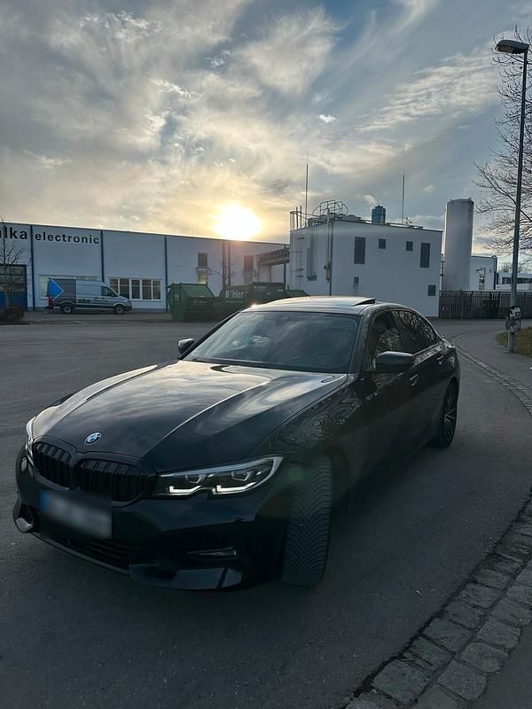 Gebraucht BMW 330 258 PS (189 kW) 2020 Schwarz Limousine