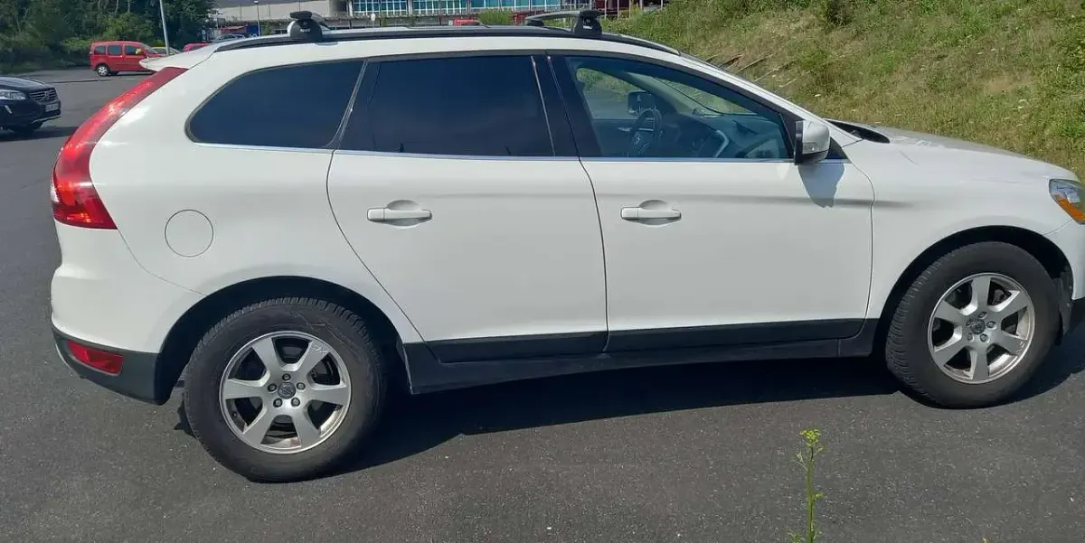 Gebraucht Volvo XC60 185 PS (136 kW) 2010 Weiß SUV