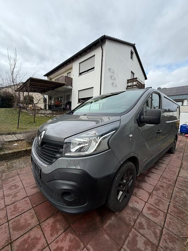 Gebraucht Renault Trafic 120 PS (88 kW) 2015 Grau Van / Kleinbus