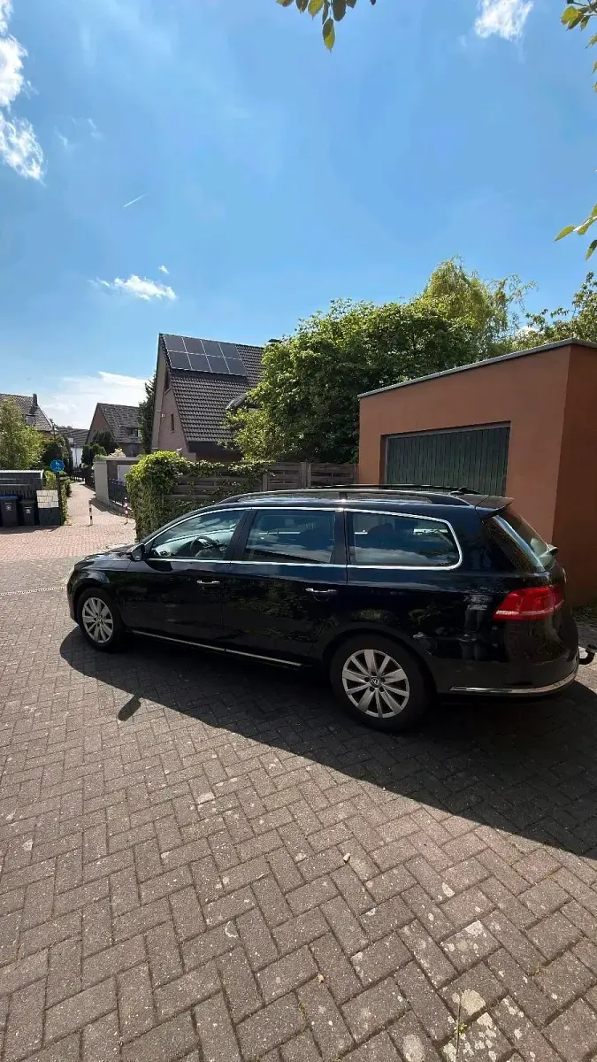Gebraucht VW Passat 140 PS (102 kW) 2011 Schwarz Kombi