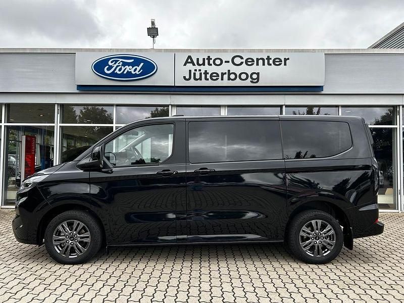Schwarz Gebraucht 2024 Ford Tourneo Custom Van / Kleinbus | 56.890 € - Bild 1/4