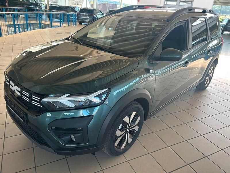 Gebraucht Dacia Jogger 110 PS (80 kW) 2025 Grün Van / Kleinbus