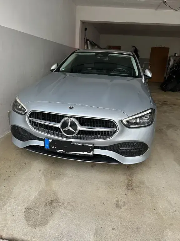 Gebraucht Mercedes C300 258 PS (189 kW) 2022 Silber Limousine