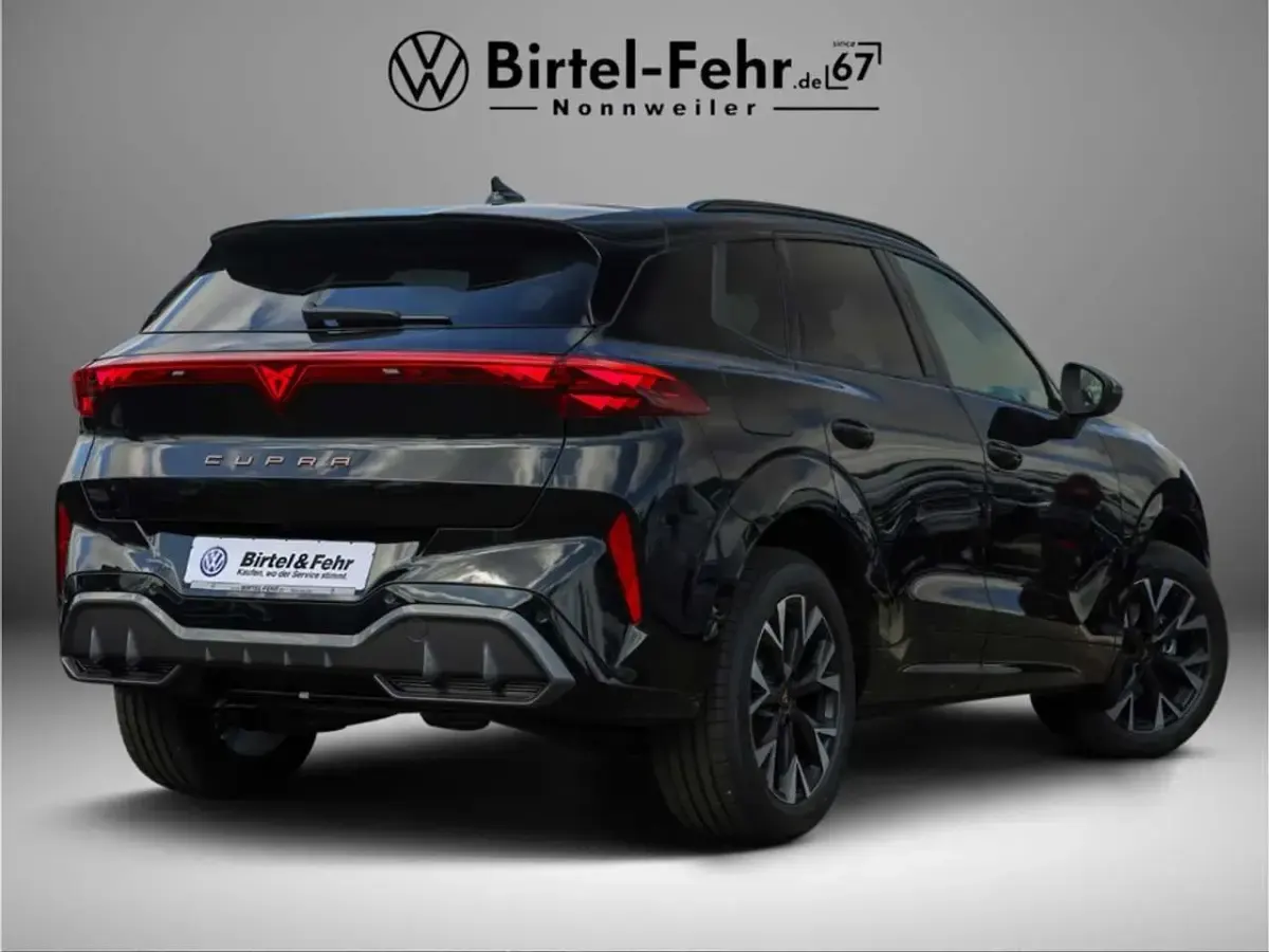 Neu Cupra Terramar 150 PS (110 kW) 2026 Midnight black metallic SUV