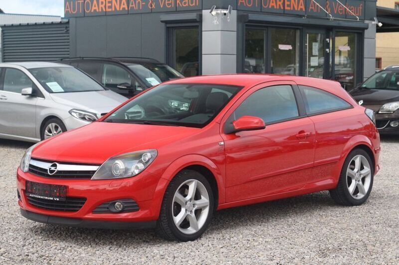 Rot Gebraucht 2006 Opel Astra GTC Sport Coupé | 4.490 € (Fairer Preis) - Bild 1/4