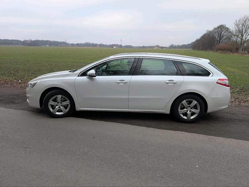 Weiß Gebraucht 2012 Peugeot 508 SW Kombi | 4.450 € (Superpreis) - Bild 1/4